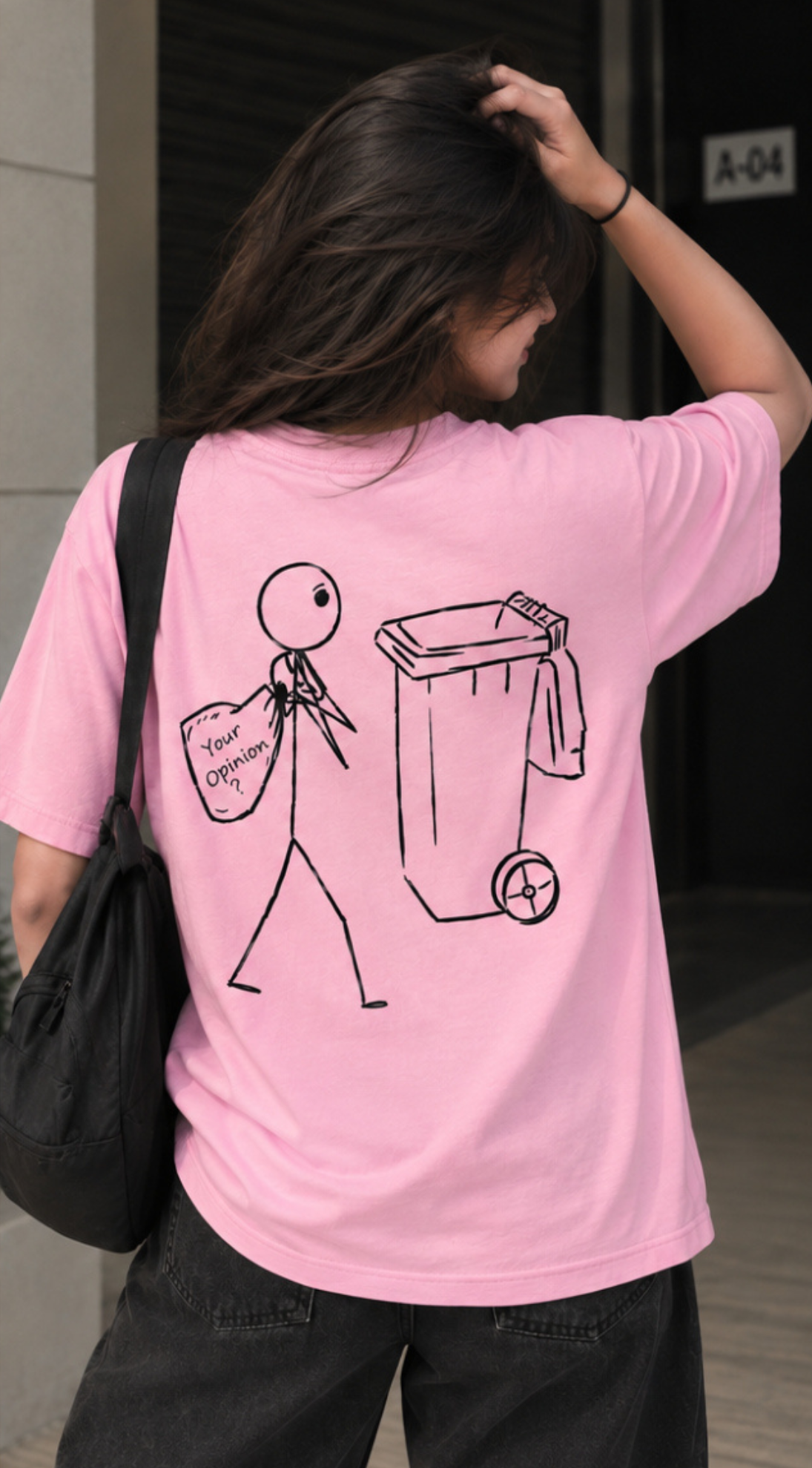 Baby pink opinion oversized t-shirt WOMEN