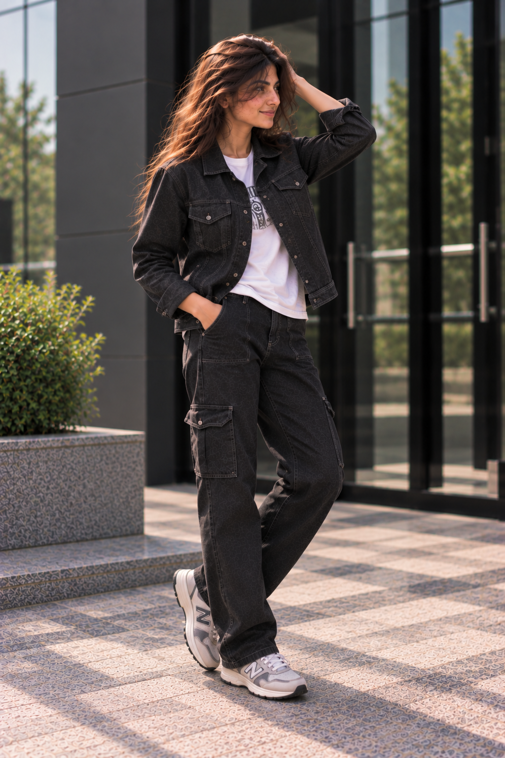 BLACK DENIM JACKET WOMEN